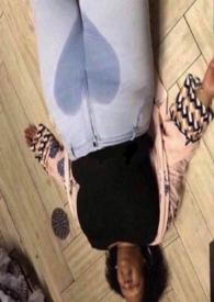 书名被囚禁的女孩